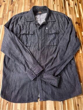 Volcom Men's XL Black Button-Up Denim Shirt